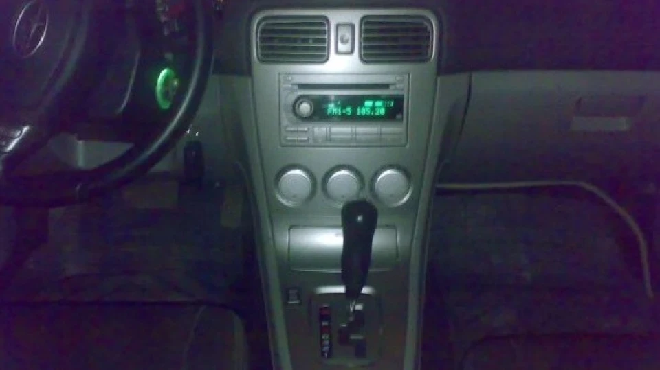 Subaru Forester Чорна кішка 2.5 4