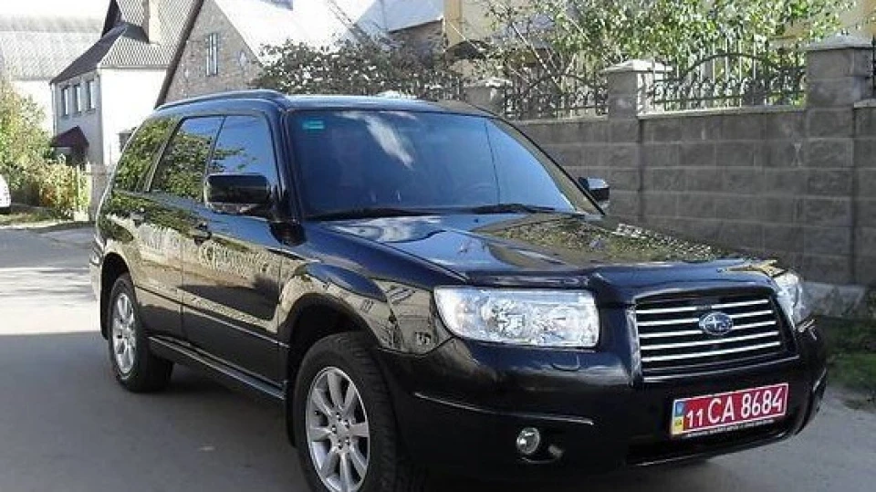 Subaru Forester Чорний металік 2.0 турбо 3