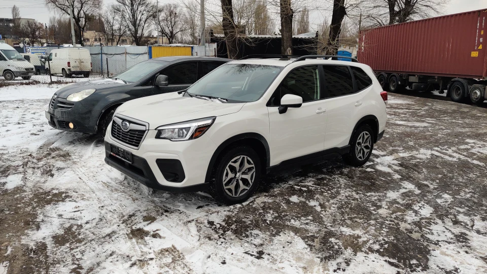 Subaru Forester Premium w/eyeSight