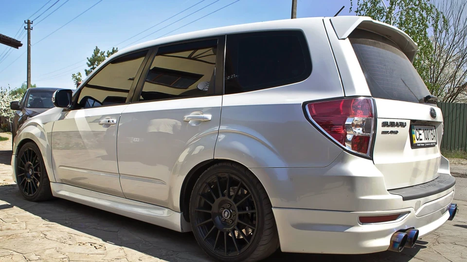 Subaru Forester S-edition Білий Паровоз