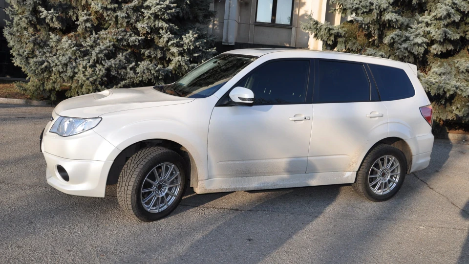 Subaru Forester S-Edition "White Shark" 5