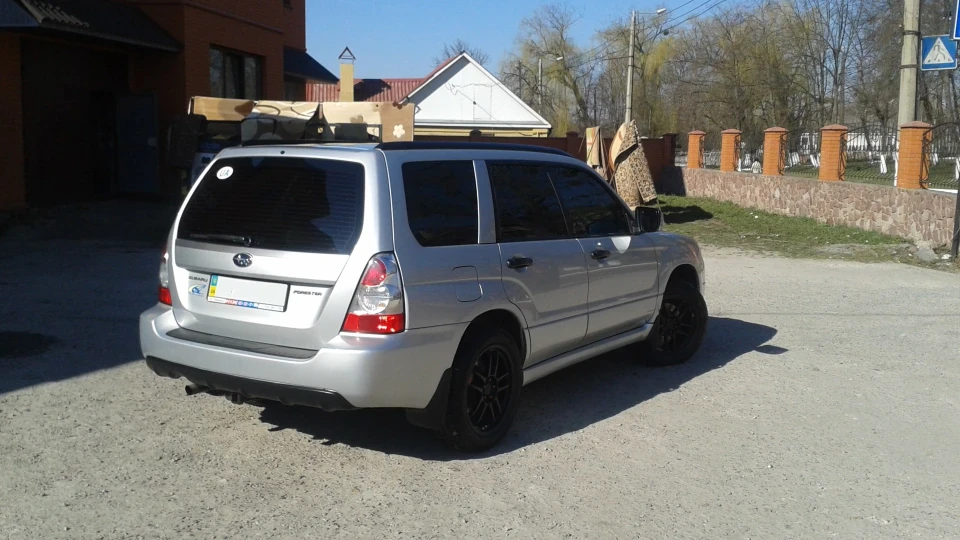Subaru Forester сріблястий Атмосферник 5