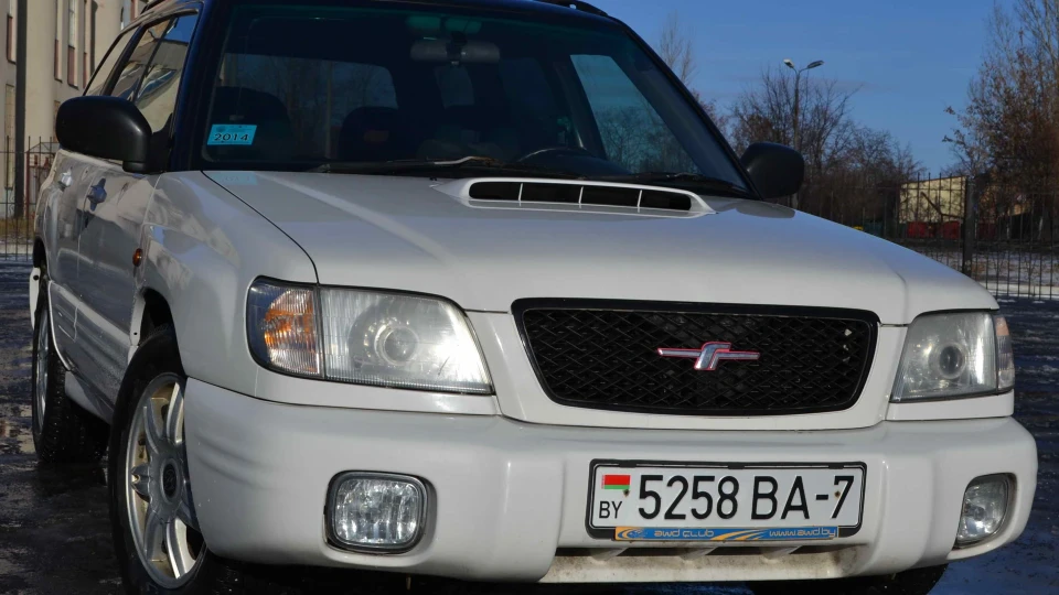 Subaru Forester S/tb Black & White JDM 3