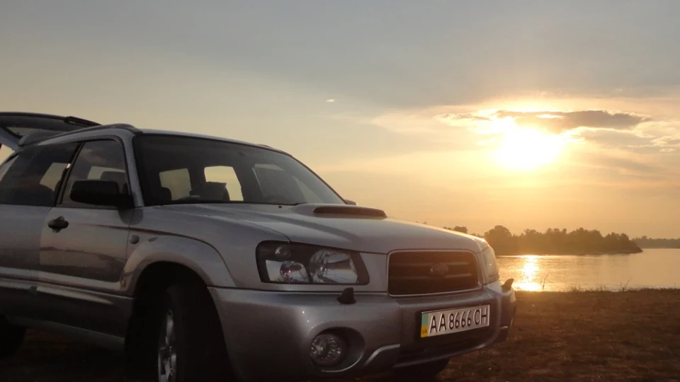 Subaru Forester 日本の神 XT 2