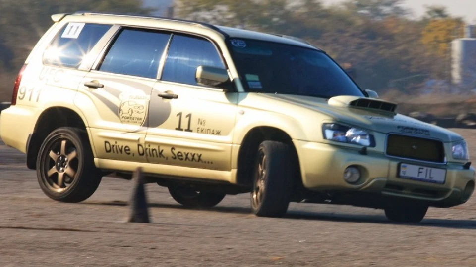 Subaru Forester золото 2,5ХТ ТРАМСФОРМЕР 2