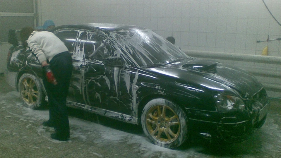 Subaru Impreza WRX STI 2.0 turbo 2
