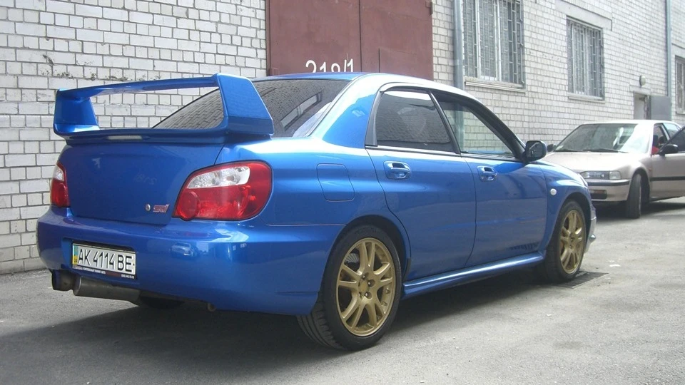 Subaru Impreza WRX STI 2.0 turbo 3