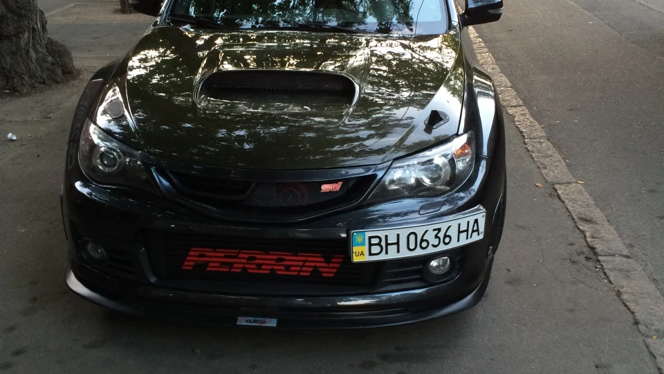 Subaru Impreza WRX STI 2.5 турбо равлик 2