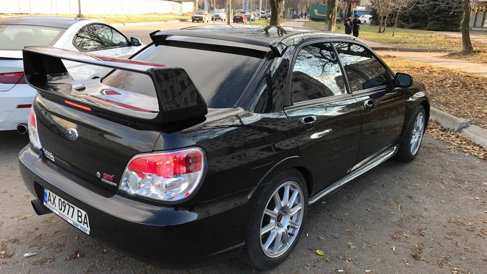Subaru Impreza WRX STI відро з болтами