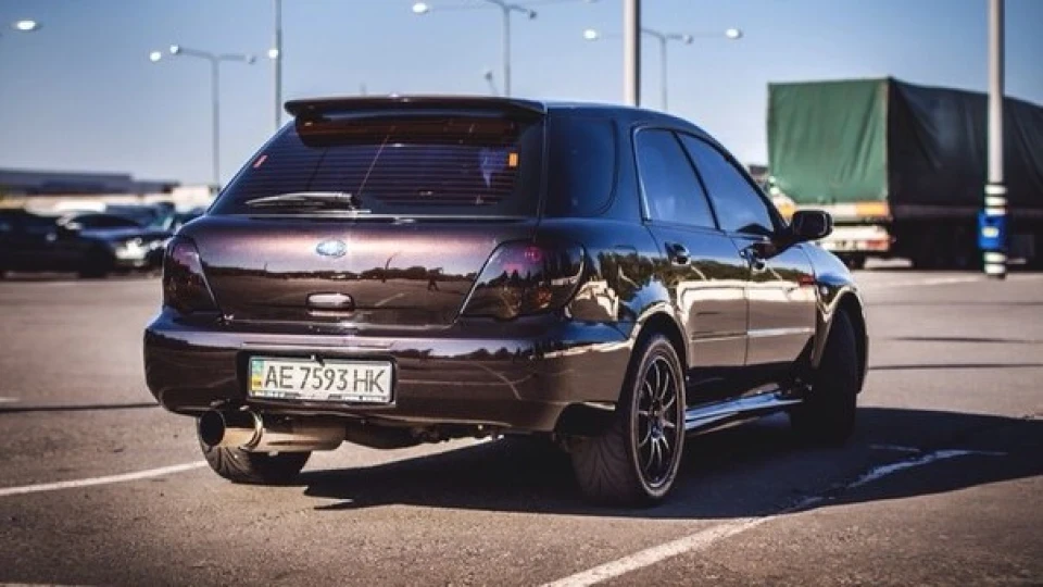 Subaru Impreza WRX STI Wagon 2.5 turbooooo 5