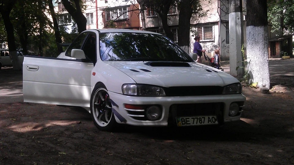 Subaru Impreza WRX STI White PoweR 2