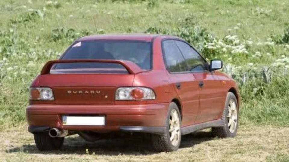 Subaru Impreza WRX 2.0 turbo =) 4