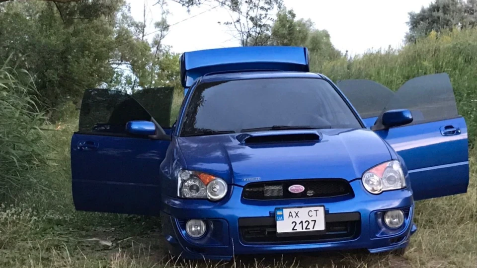 Subaru Impreza WRX Subaru WRX 2.0 турбо 4