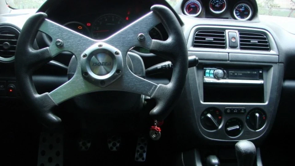 Subaru Impreza WRX SUKA Трактор сероматовий