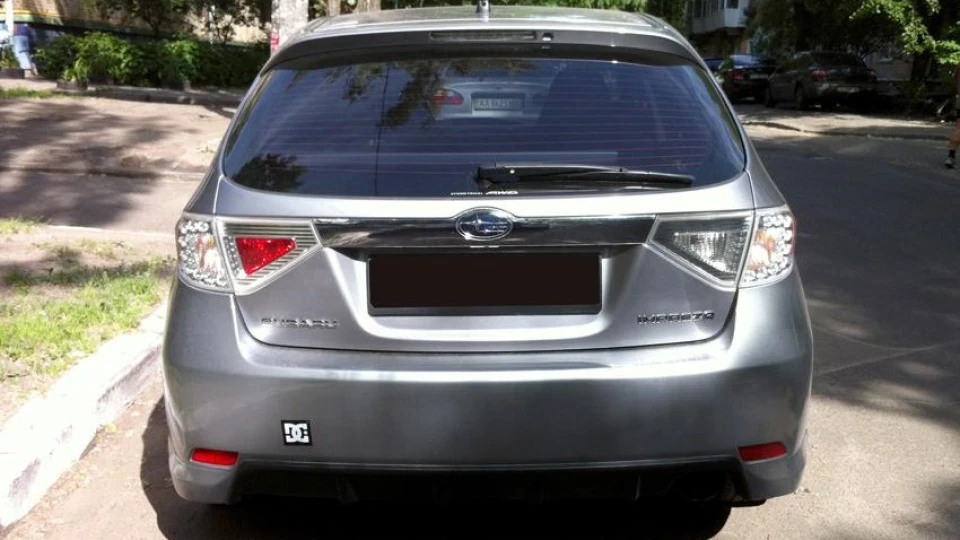 Subaru Impreza 2.0 R Sport 2