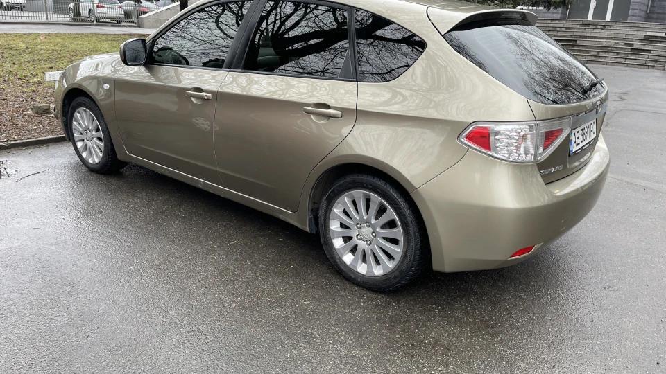 Subaru Impreza 2.0 2