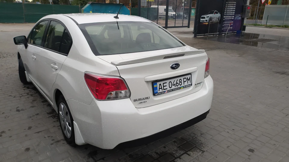 Subaru Impreza AWD 4
