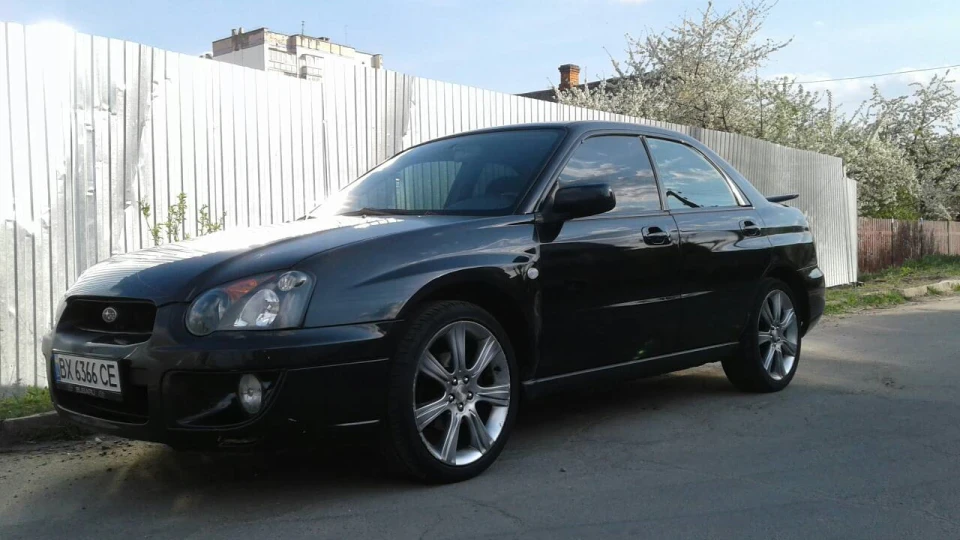 Subaru Impreza Чорна 3