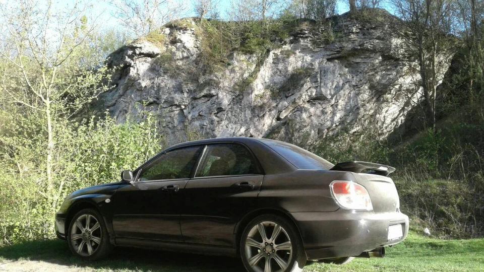 Subaru Impreza Чорна 4