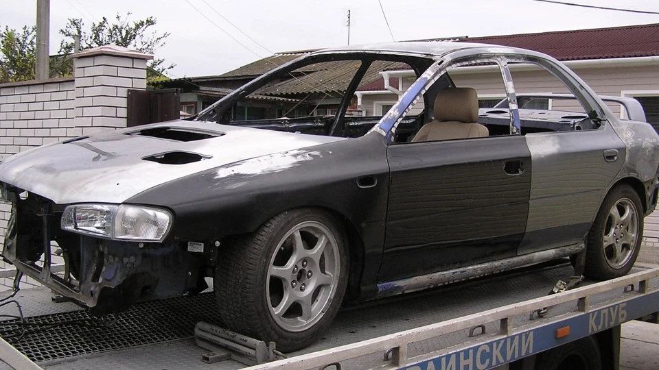 Subaru Impreza GT 2.0 turbo 2