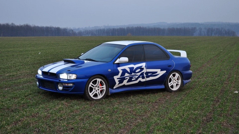 Subaru Impreza GT 2