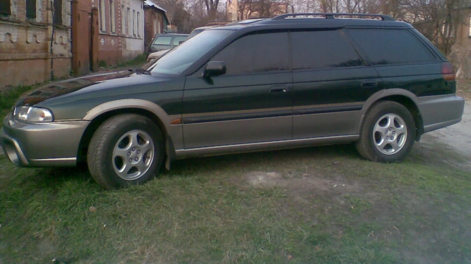 Subaru Legacy Outback 2