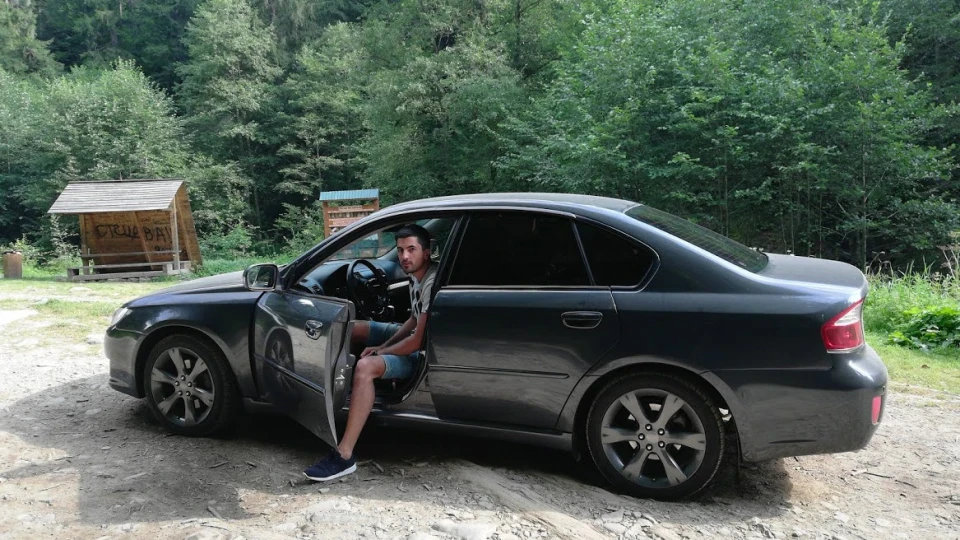 Subaru Legacy 2