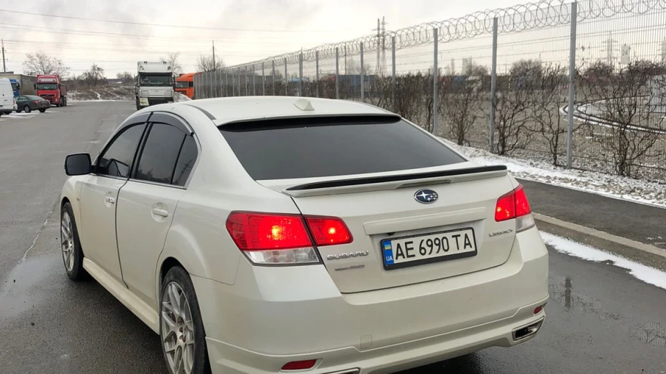 Subaru Legacy 4