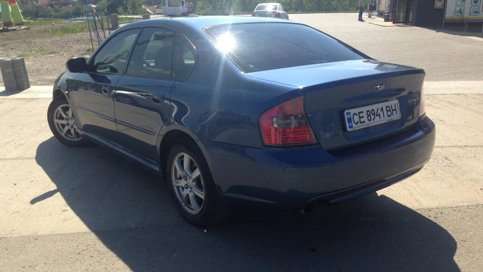 Subaru Legacy 2