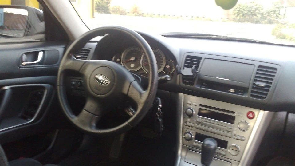 Subaru Legacy 2