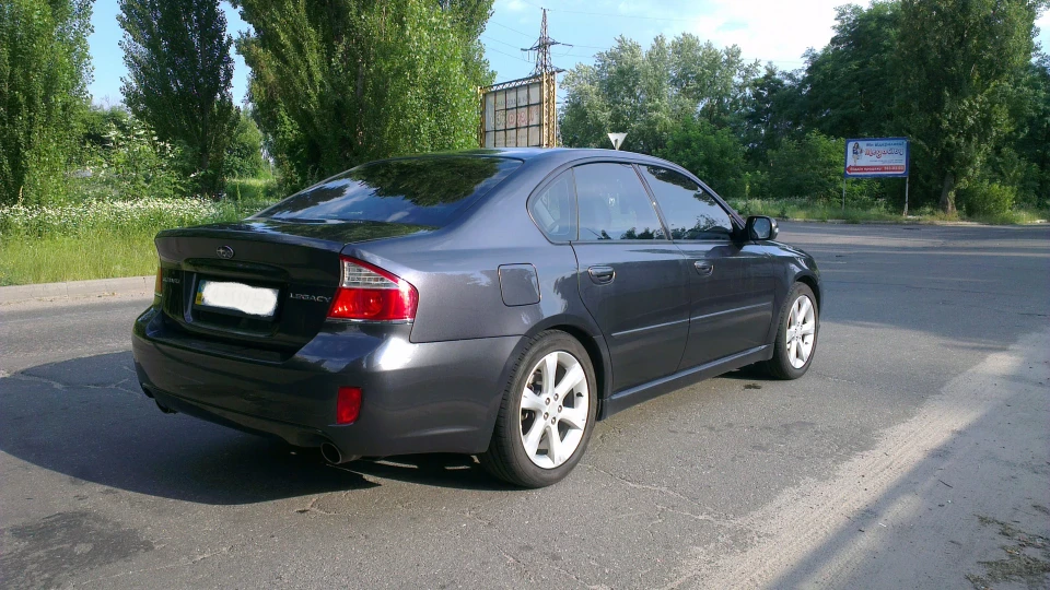 Subaru Legacy 2