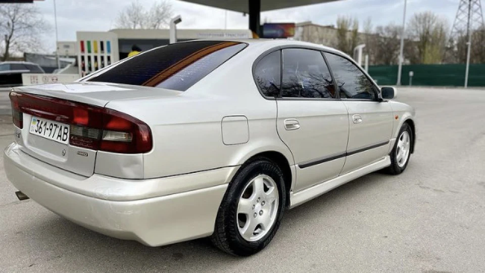 Subaru Legacy 2