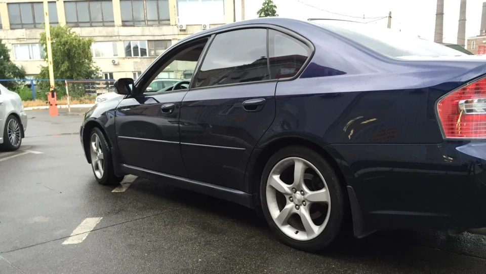 Subaru Legacy 2