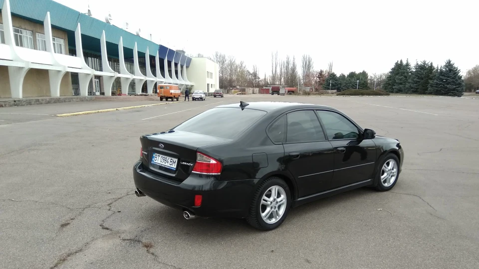 Subaru Legacy 2