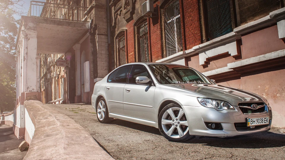Subaru Legacy 2