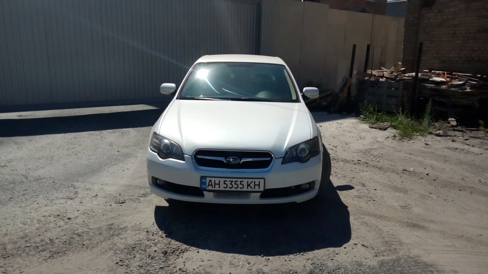 Subaru Legacy 2