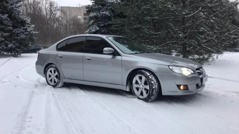 Subaru Legacy 2