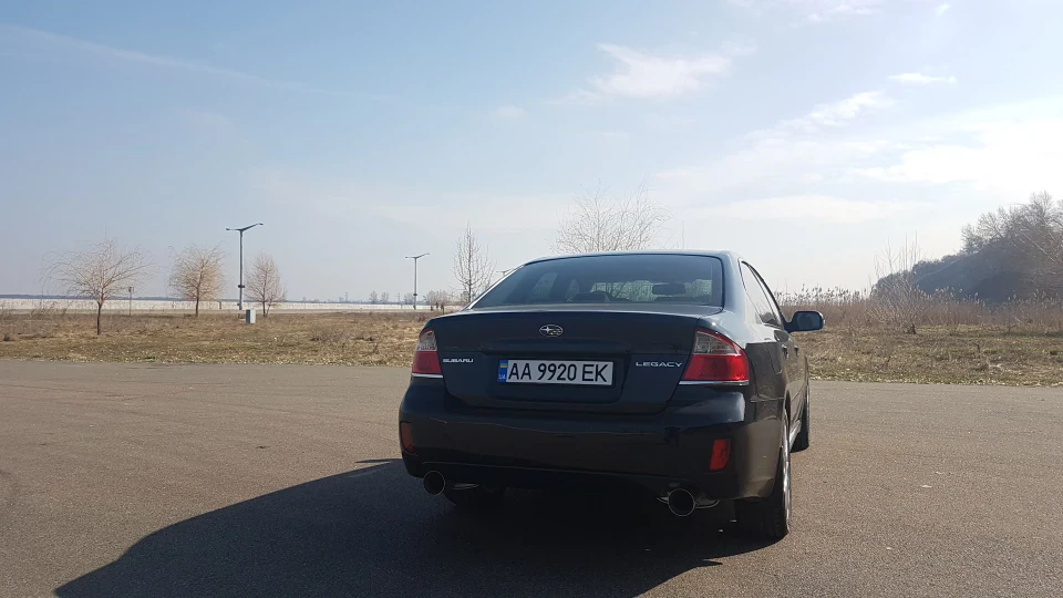 Subaru Legacy 2