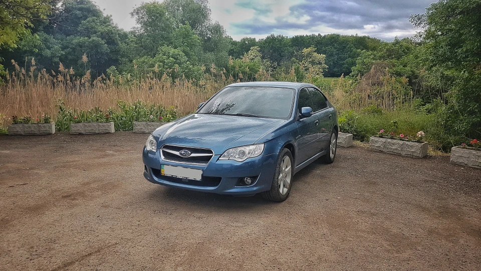 Subaru Legacy 2