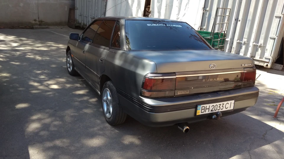 Subaru Legacy 1800 3