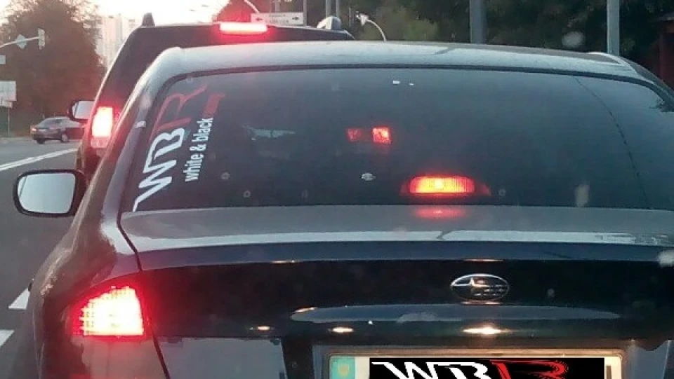 Subaru Legacy 2.0 4АТ Submarine 3