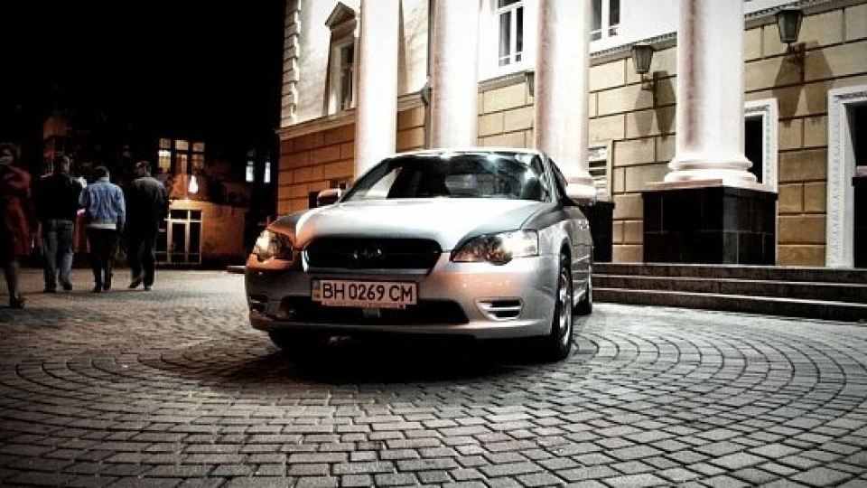 Subaru Legacy 2,0 АТ 4