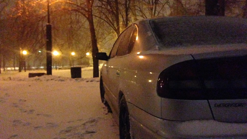 Subaru Legacy 2.0 Мех 4