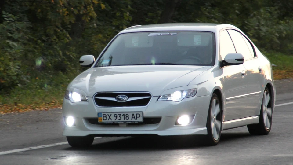 Subaru Legacy 2,0 R 4