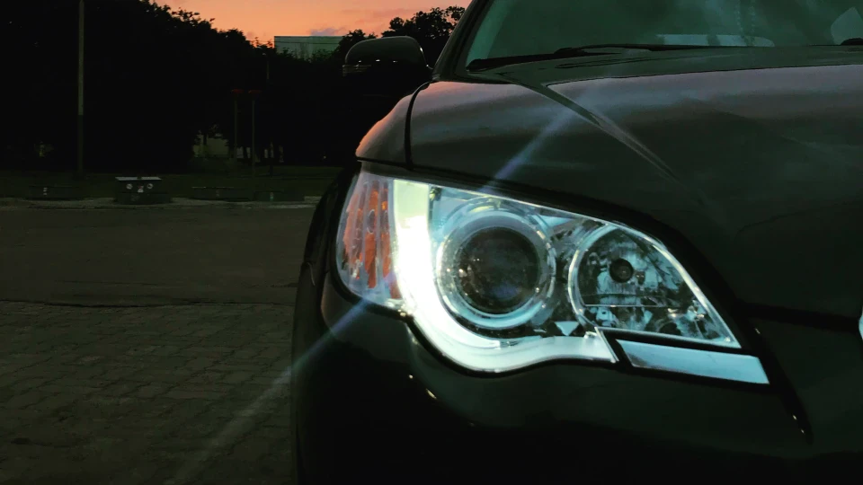 Subaru Legacy 2.0 R 4