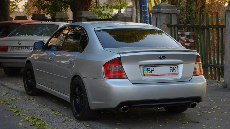 Subaru Legacy 2.0 типтронік 3