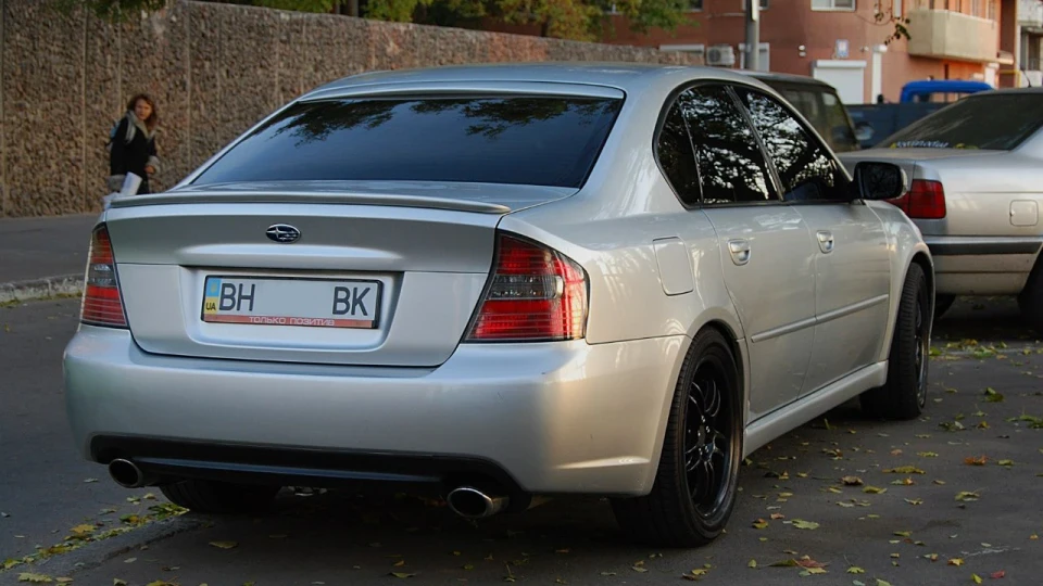 Subaru Legacy 2.0 типтронік 4