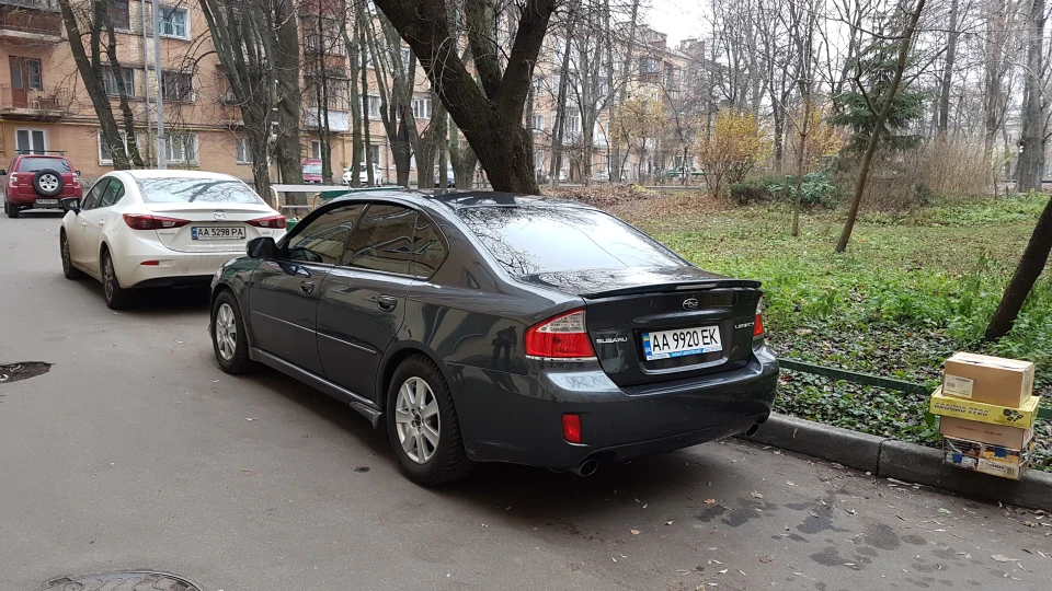 Subaru Legacy 2.0R SS 3