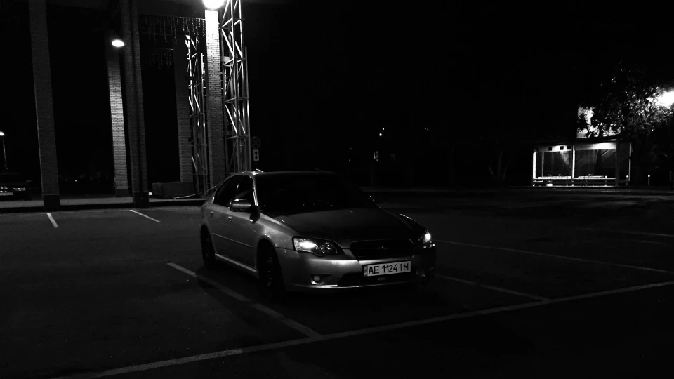Subaru Legacy 2.0R 3