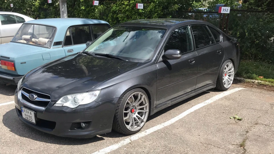 Subaru Legacy 2.0R 2